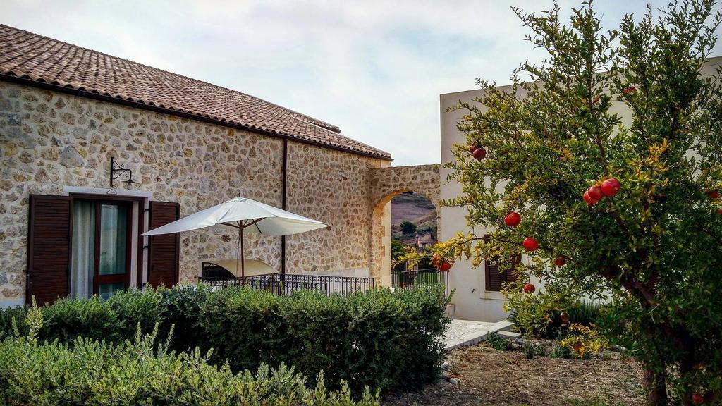 Borgo Giallonardo Wine Relais Realmonte Exterior foto